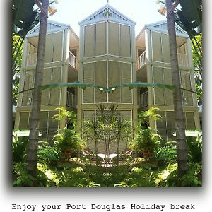 Port Douglas Apartments - Adults Only Oasis